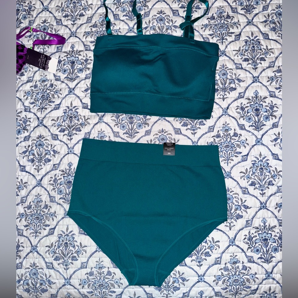 Torrid bralette & brief set